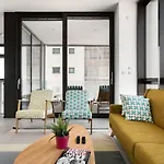 Luxury 2 Bedroom By The Beach In Central Tel Aviv