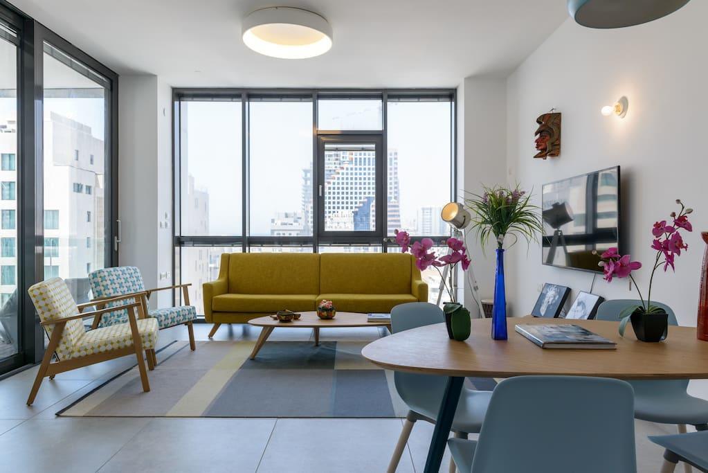 Luxury 2 Bedroom By The In